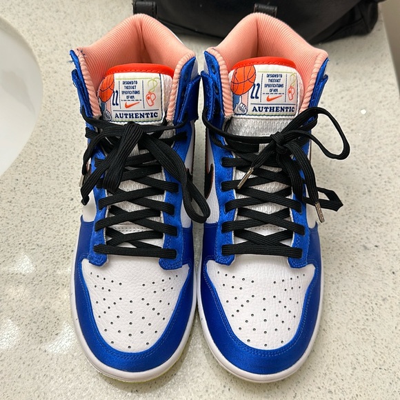 NIKE Dunk High - Picture 2 of 9